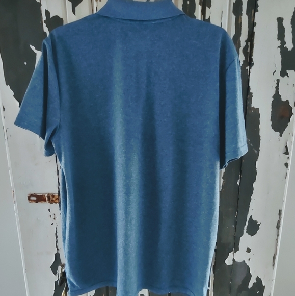 BLUE-GRAY LARGE SHORT- SLEEVED ACTIVE CORE BY OLD NAVY - Picture 4 of 6